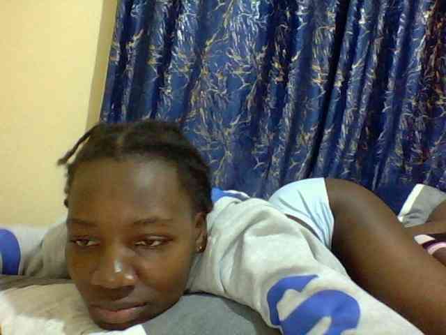Sweetebonny webcam