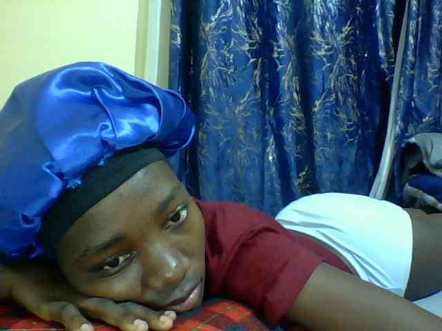 Sweetebonny webcam