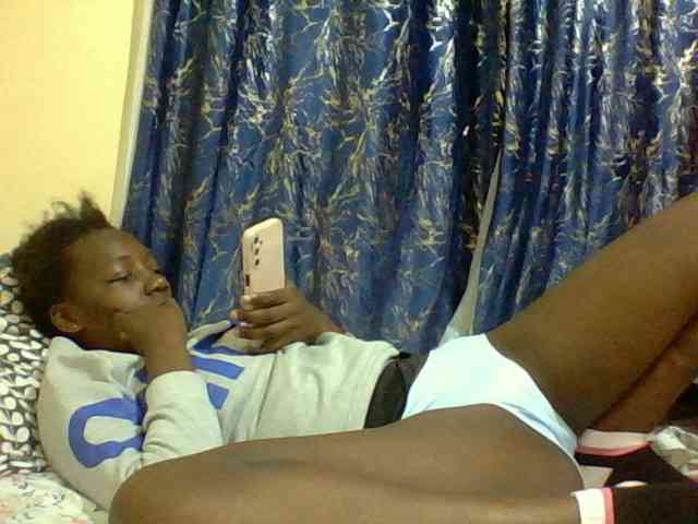 Sweetebonny webcam