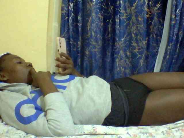 Sweetebonny webcam