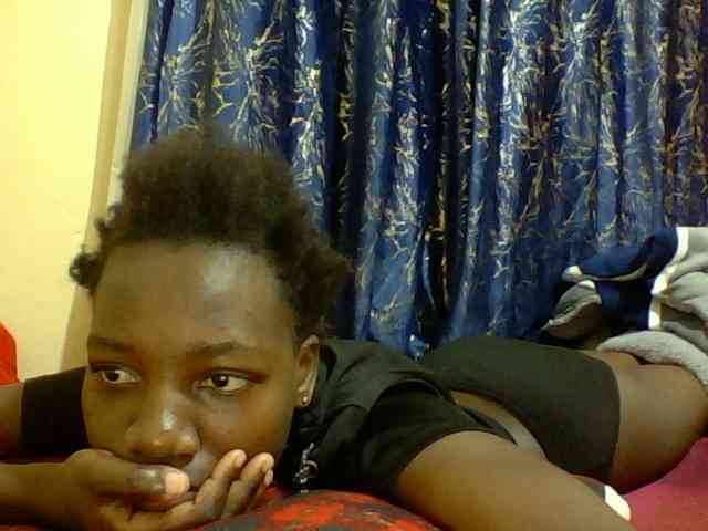 Sweetebonny webcam