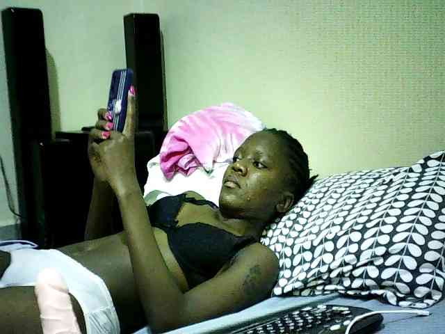 Sweetebonny webcam
