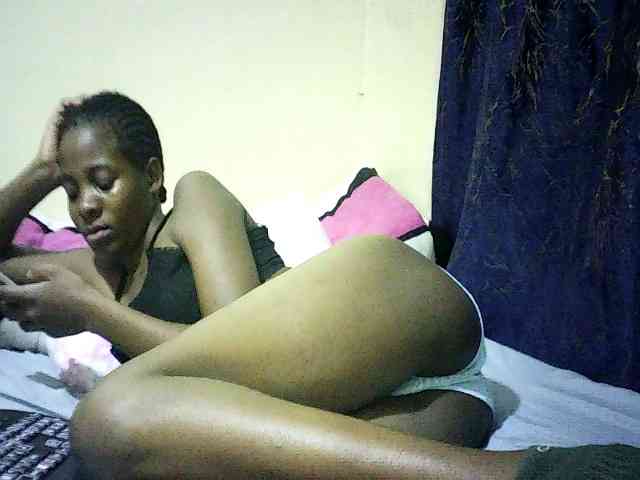 Sweetebonny webcam