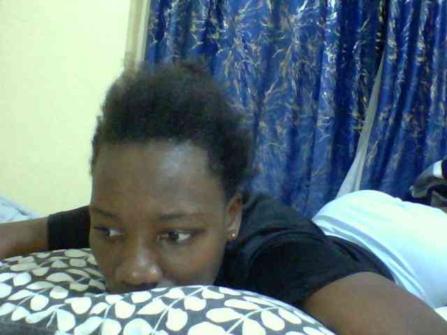 Sweetebonny webcam