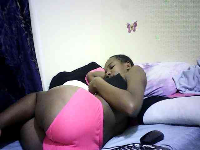 Sweetebonny webcam