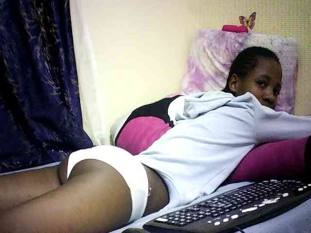 Sweetebonny webcam