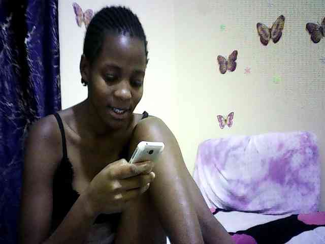 Sweetebonny webcam
