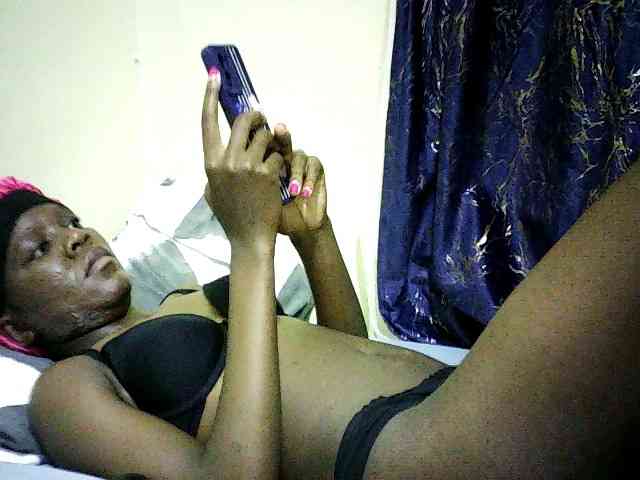 Sweetebonny webcam