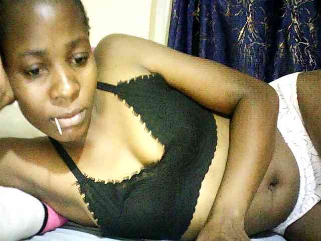 Sweetebonny webcam