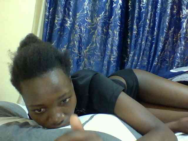 Sweetebonny webcam
