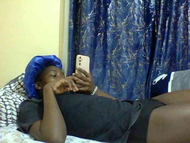 Sweetebonny webcam