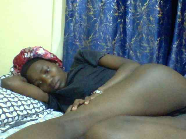 Sweetebonny webcam