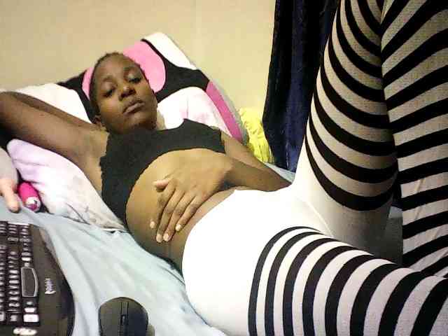 Sweetebonny webcam