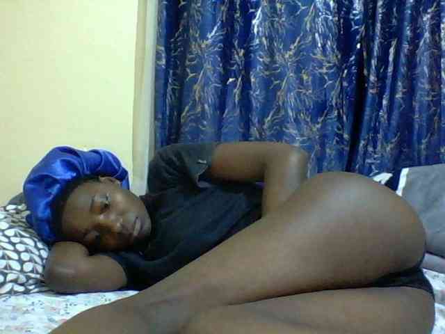Sweetebonny webcam