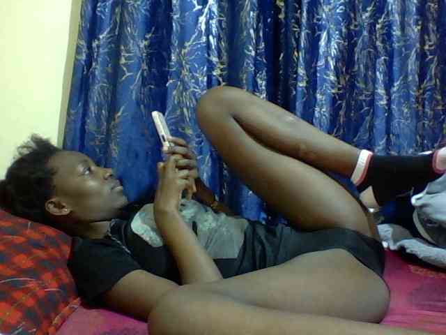 Sweetebonny webcam