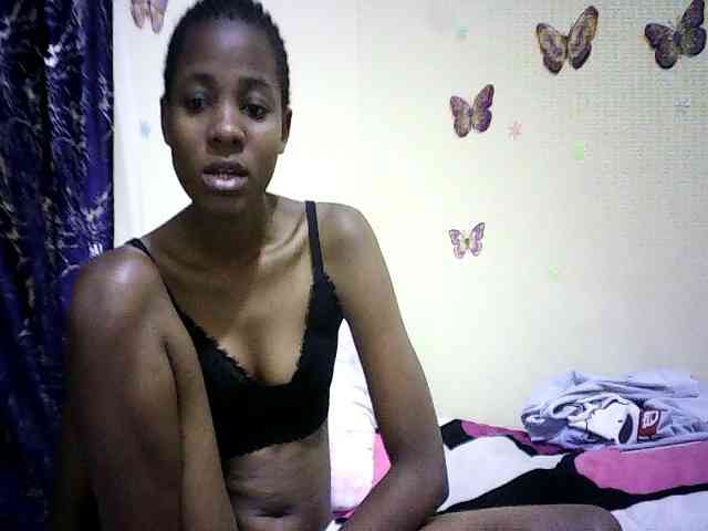 Sweetebonny webcam