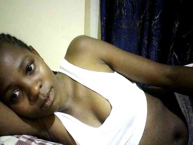 Sweetebonny webcam