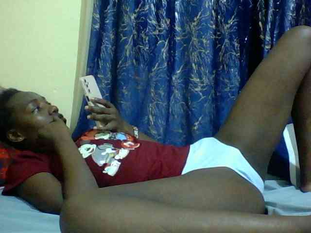 Sweetebonny webcam