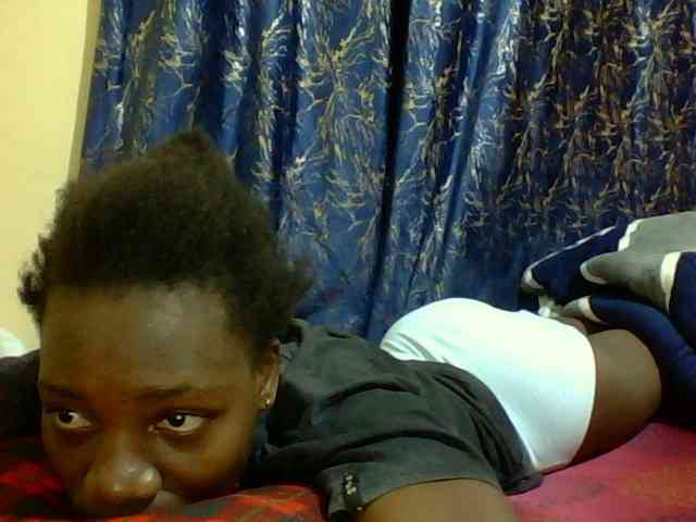 Sweetebonny webcam