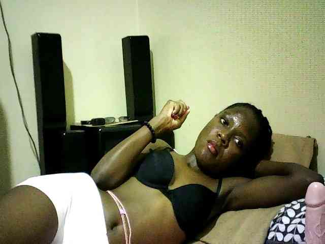 Sweetebonny webcam