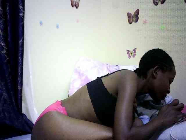Sweetebonny webcam