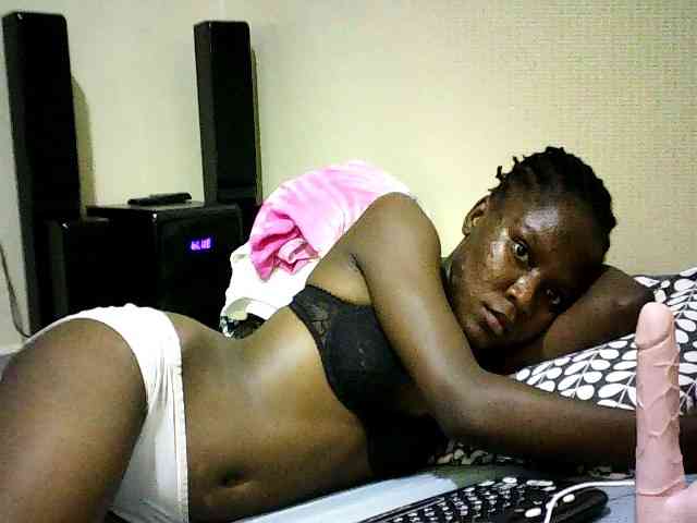 Sweetebonny webcam