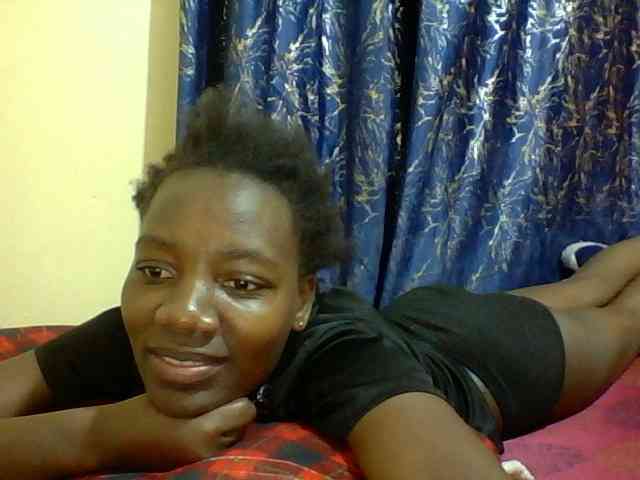 Sweetebonny webcam
