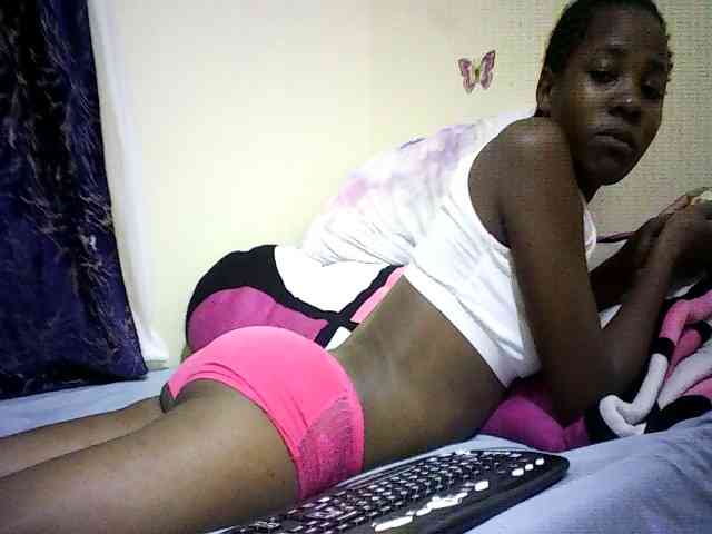 Sweetebonny webcam