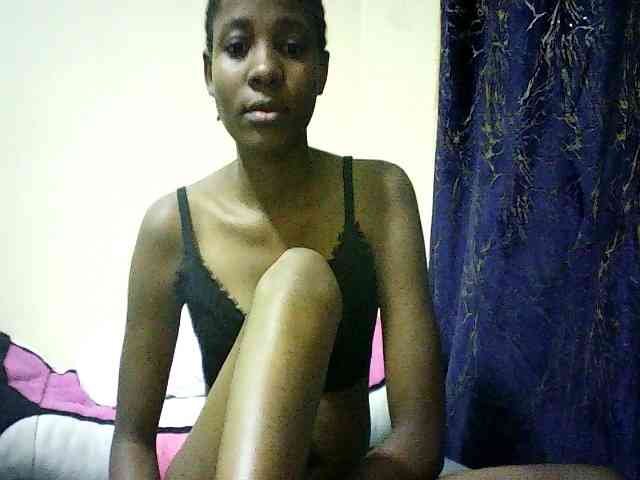 Sweetebonny Live Webcam on BongaCams