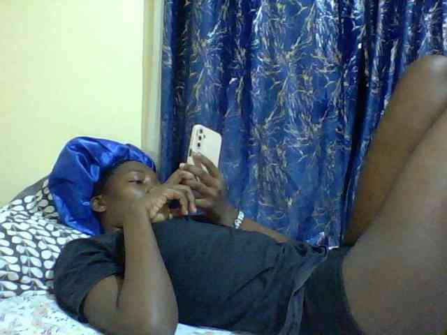 Sweetebonny webcam