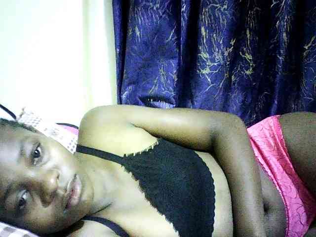 Sweetebonny webcam