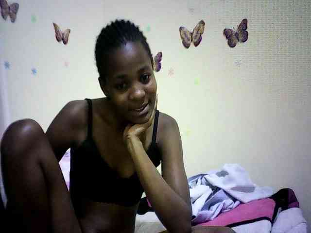 Sweetebonny webcam