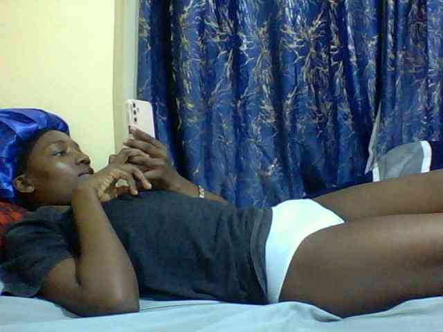 Sweetebonny webcam