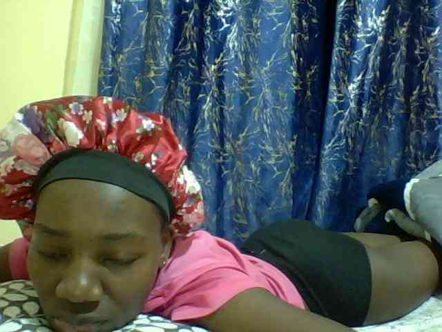 Sweetebonny webcam