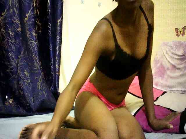 Sweetebonny webcam