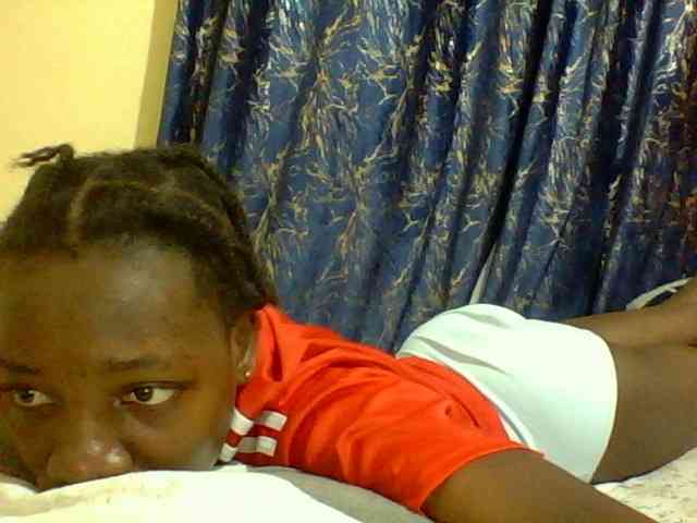 Sweetebonny webcam