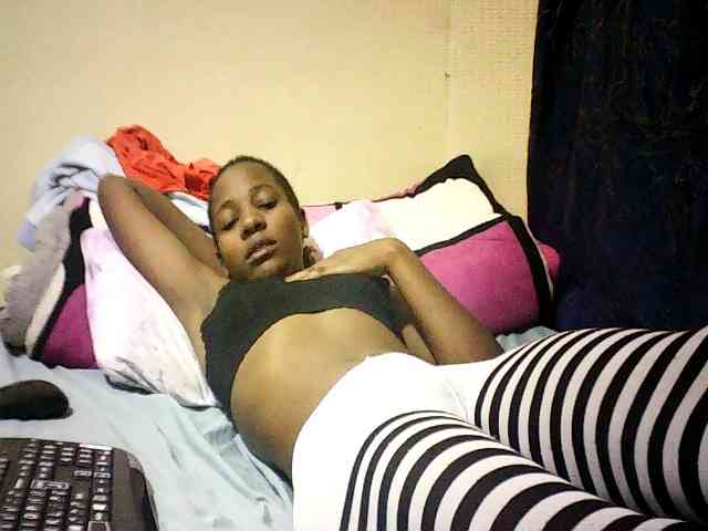 Sweetebonny webcam