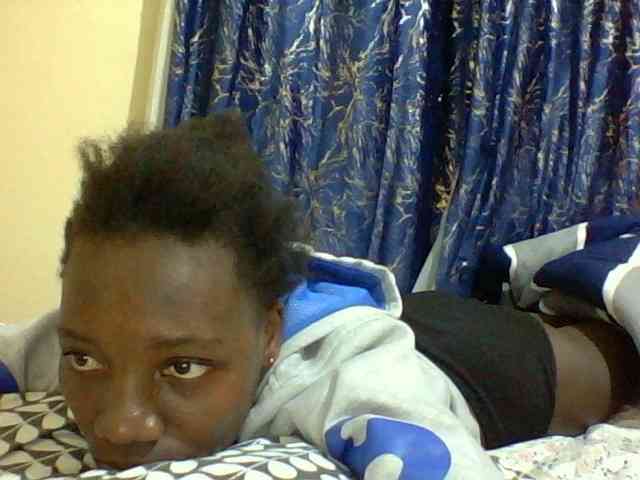 Sweetebonny webcam