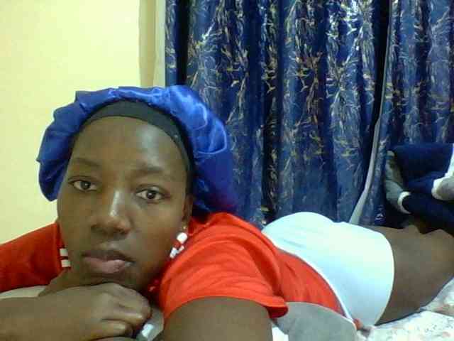 Sweetebonny webcam