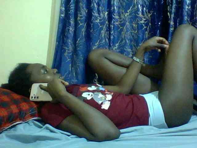 Sweetebonny webcam