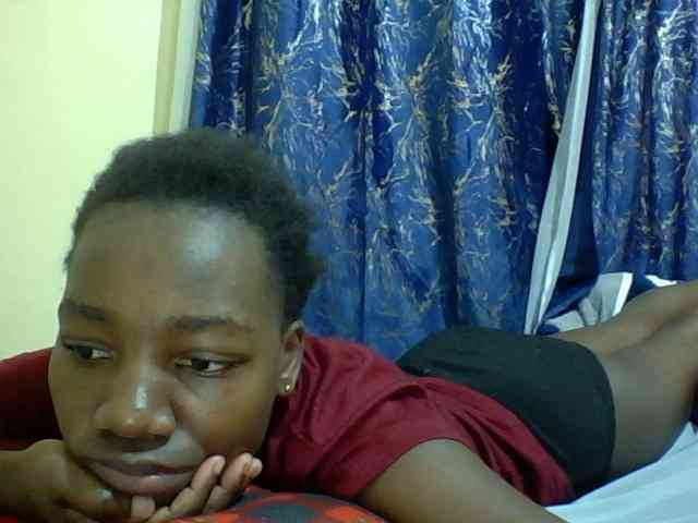 Sweetebonny webcam
