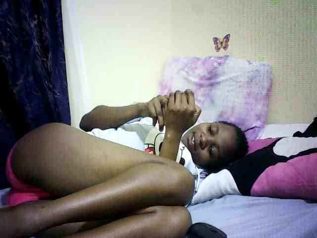 Sweetebonny webcam
