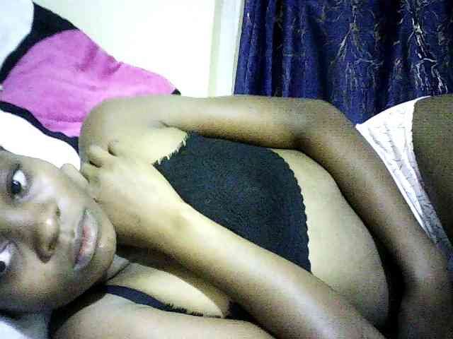 Sweetebonny webcam