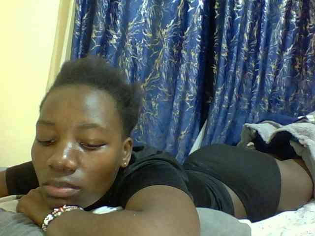 Sweetebonny webcam