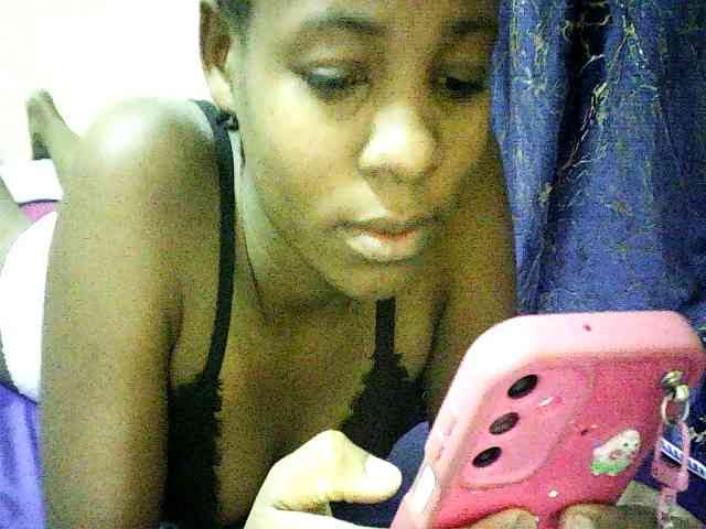 Sweetebonny webcam