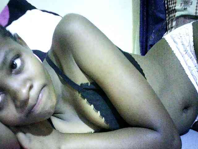 Sweetebonny webcam