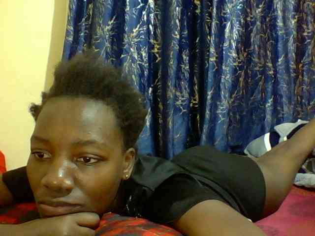 Sweetebonny webcam