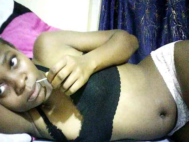 Sweetebonny webcam