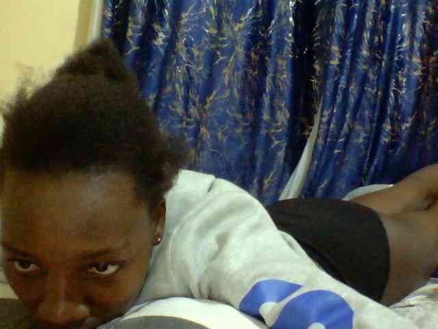 Sweetebonny webcam