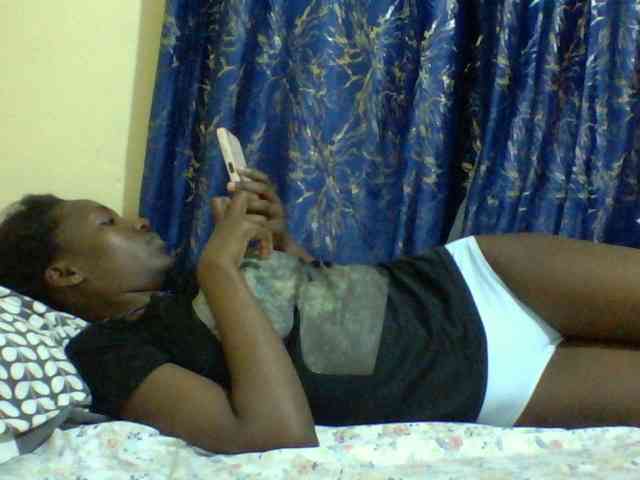 Sweetebonny webcam